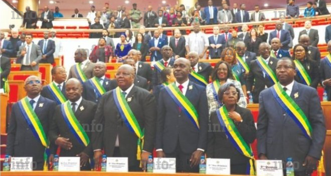Constituante&nbsp;: Pourquoi seuls 8 parlementaires gabonais ont rejeté le projet de Constitution