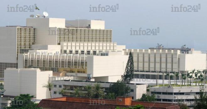 Ali Bongo se débarrasse de 239 collaborateurs en trop à la Présidence gabonaise